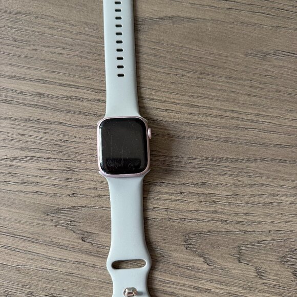 Apple Watch Series 9 • 41mm • Pink Aluminum • GENTLY USED